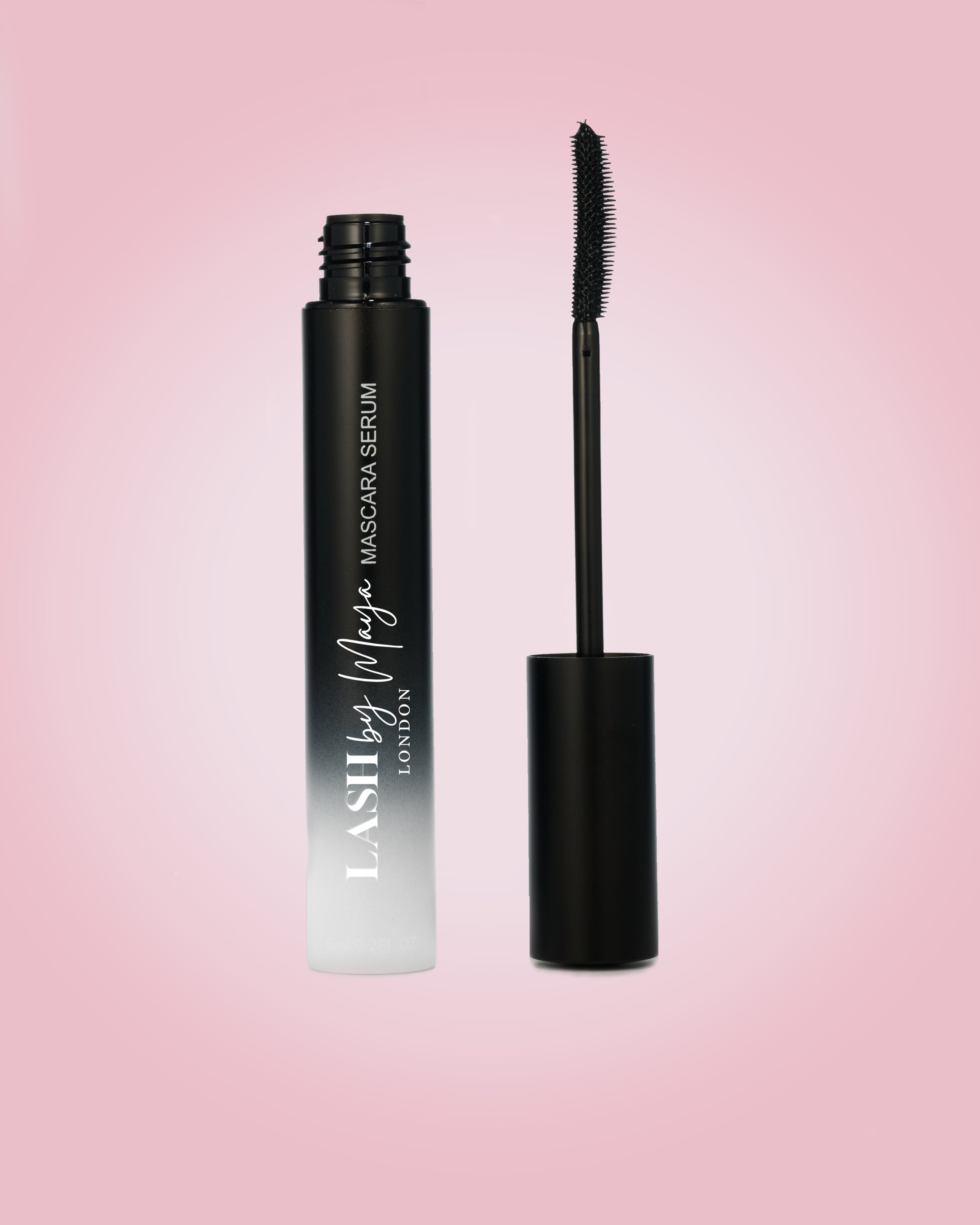 CURVED MASCARA INFUSED WITH GROWTH SERUM