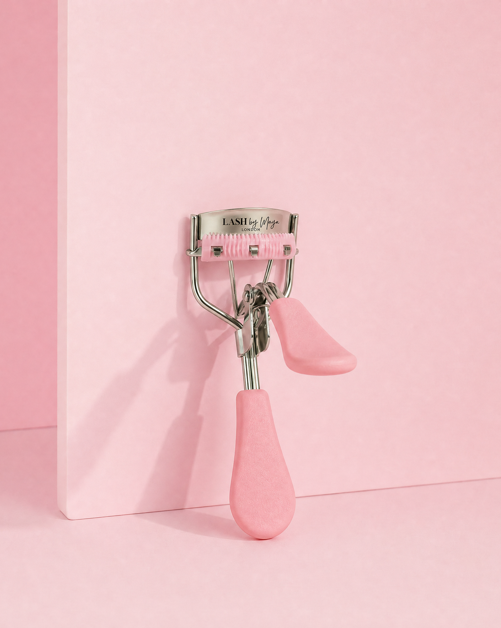 LASH CURLER